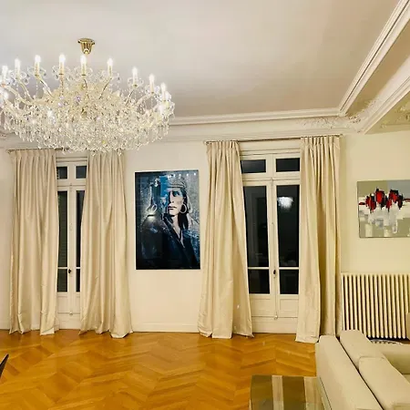 Deluxe St Germain Apartment Paris